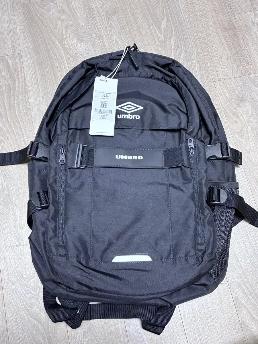 UMBRO | 엄브로 Umbro Danker Lite 34L Backpack BLK UO123CBP17 UMBRO | 엄브로 Umbro Danker Lite 34L Backpack BLK UO123CBP17